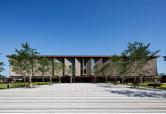 新石川県立図書館